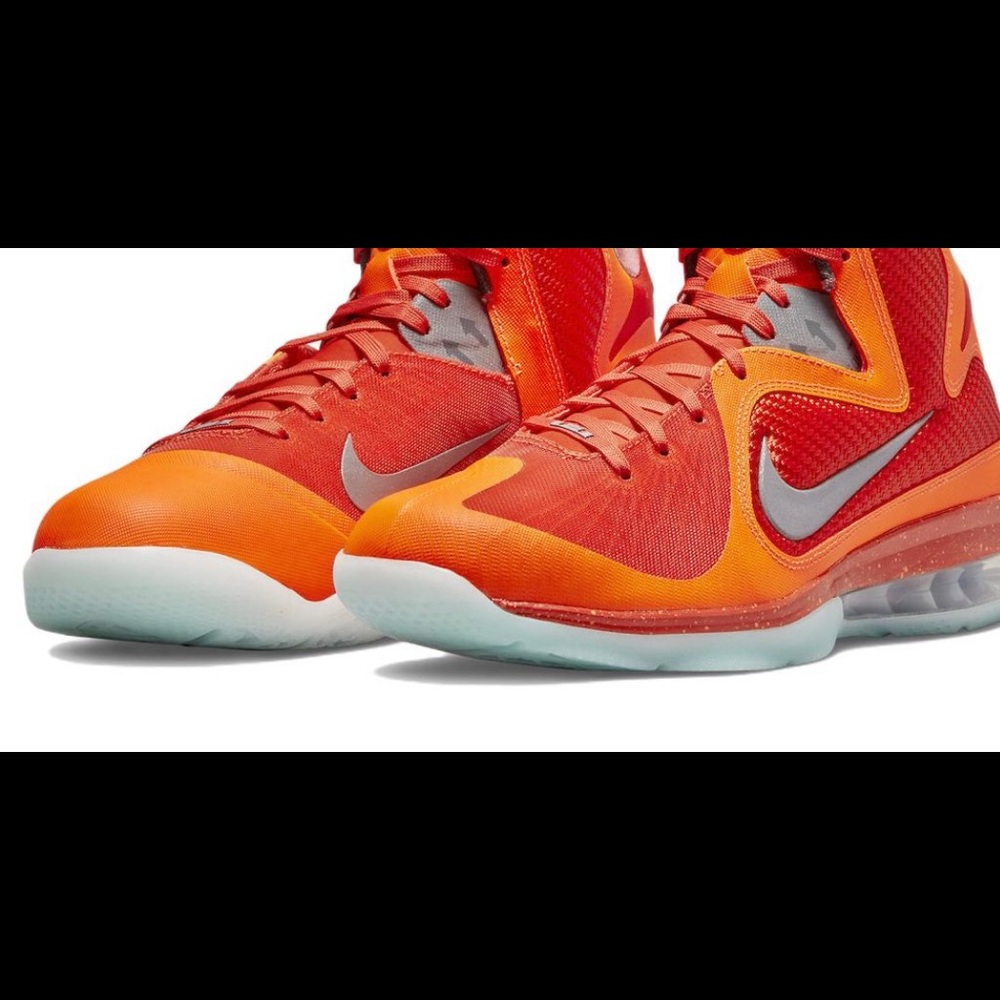 Nike LeBron IX Sneaker (Total Orange/Reflect Silver-Team Orange